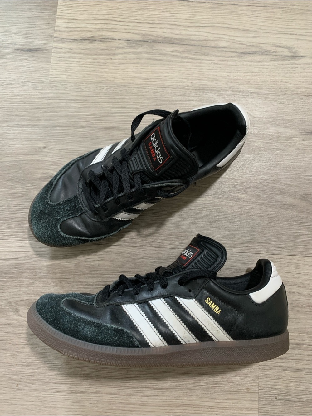 adidas Samba mens Sneakers in Black with White Stripes size 9